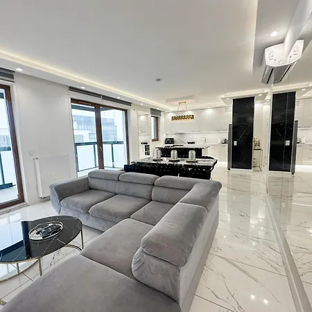 Karolkowa 28a - Luminous With Balcony By Renters Prestige Διαμέρισμα Βαρσοβία