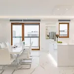 Karolkowa 28a - Luminous With Balcony By Renters Prestige Varsovie