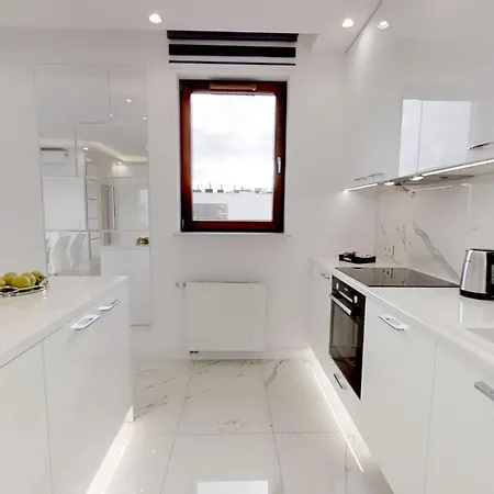 Karolkowa 28a - Luminous With Balcony By Renters Prestige