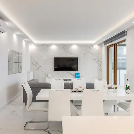 Karolkowa 28a - Luminous With Balcony By Renters Prestige