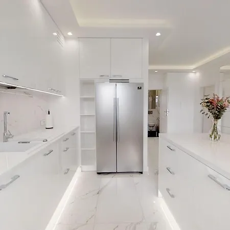 Apartman Karolkowa 28a - Luminous With Balcony By Renters Prestige Varsó