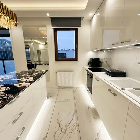 Karolkowa 28a - Luminous With Balcony By Renters Prestige