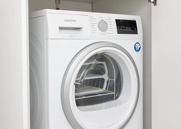 Karolkowa 28a - Luminous With Balcony By Renters Prestige