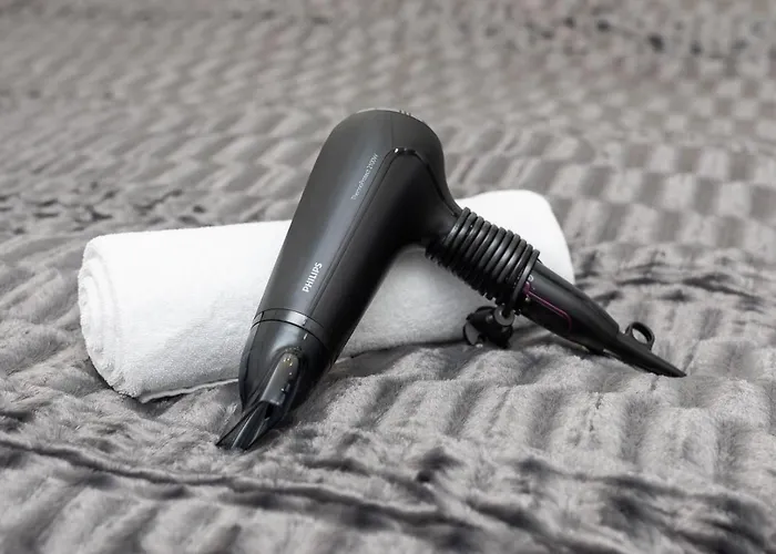 Karolkowa 28a - Luminous With Balcony By Renters Prestige